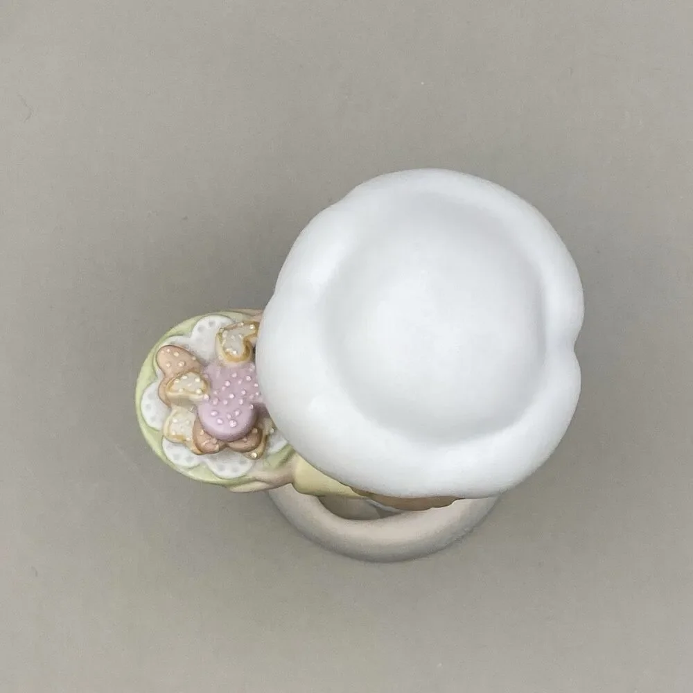 Precious Moments Figurine • You Are My Favorite Dish • 2001 Enesco